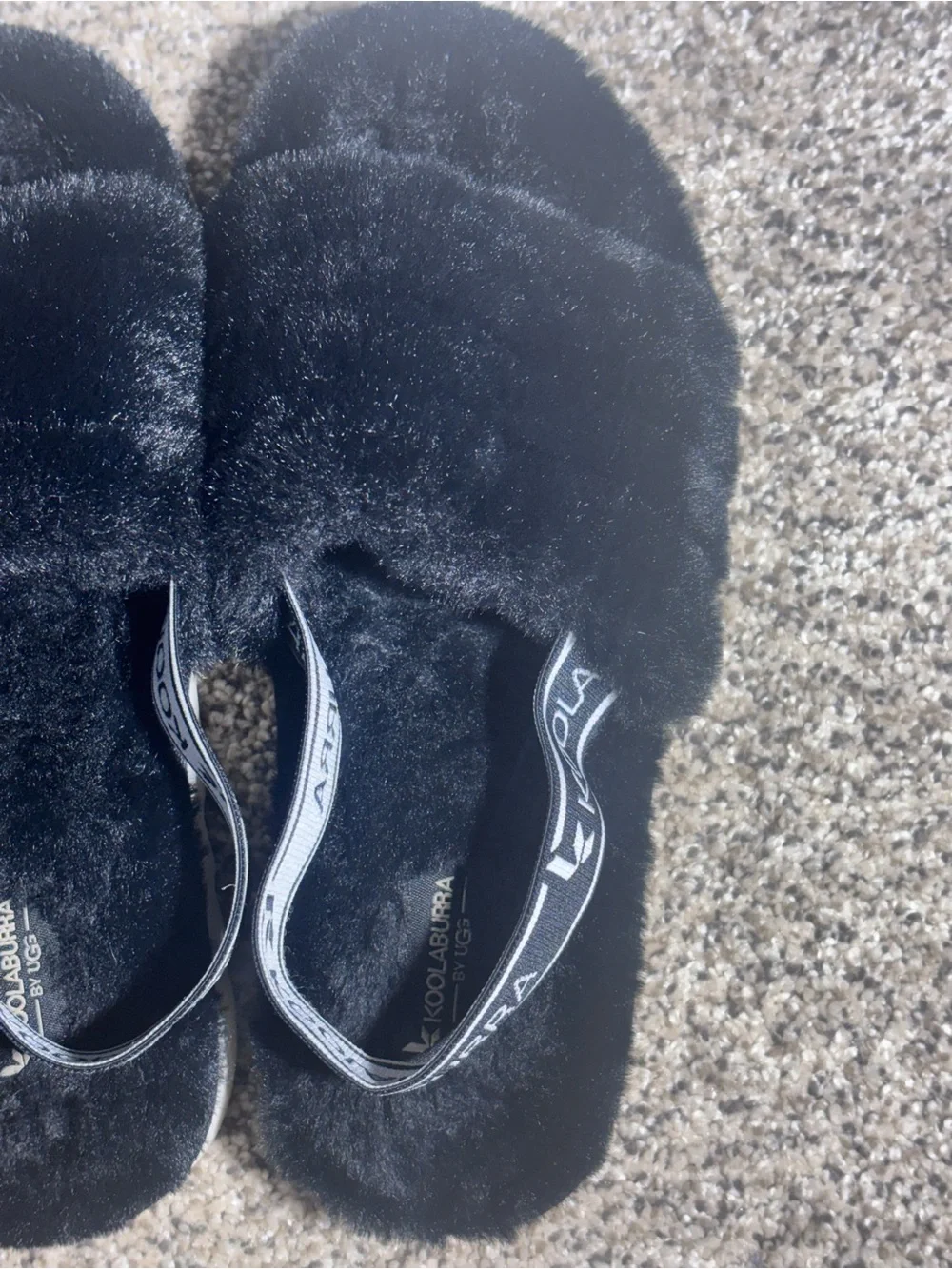UGG Slippers Kids Size 3 DISCONTINUED KOOLABURRA Black Faux-Fur Slide Sandals